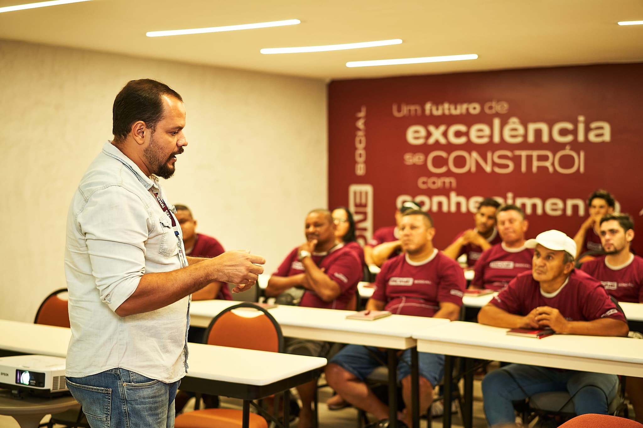 MDNE inicia ciclo 2026 do MDNE Social com formação em carpintaria